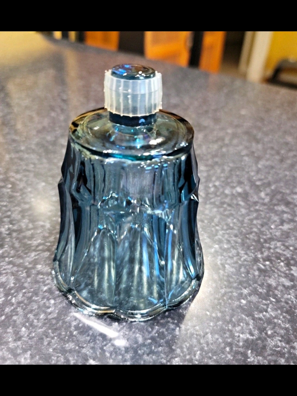 Vintage HOMCO dark blue/starlight blue glass tulip peg votive candle holder